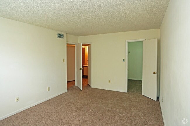 Oak Lake - Alquileres en Chesapeake, VA | Apartamentos.com