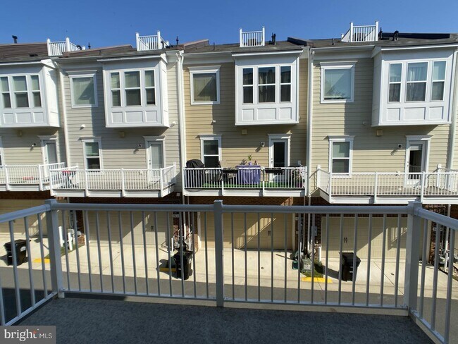 Foto del edificio - 9603 Stockwell Ln
