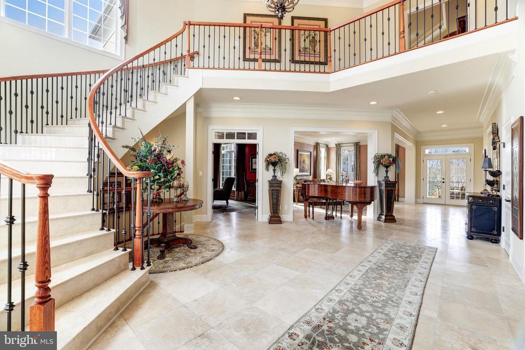 Foto principal - 9113 Dara Ln