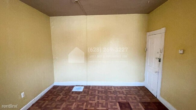 Foto del edificio - 3 br, 1 bath Townhome - 1815 Clifton Ave -