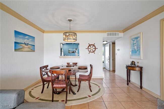 Foto del edificio - 1700 Pine Valley Dr