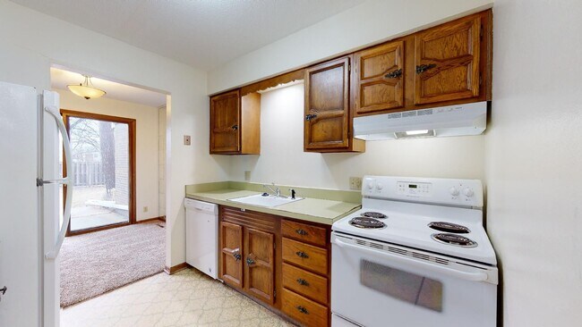 Foto del edificio - AVAILABLE NOW!  North Ames Townhome