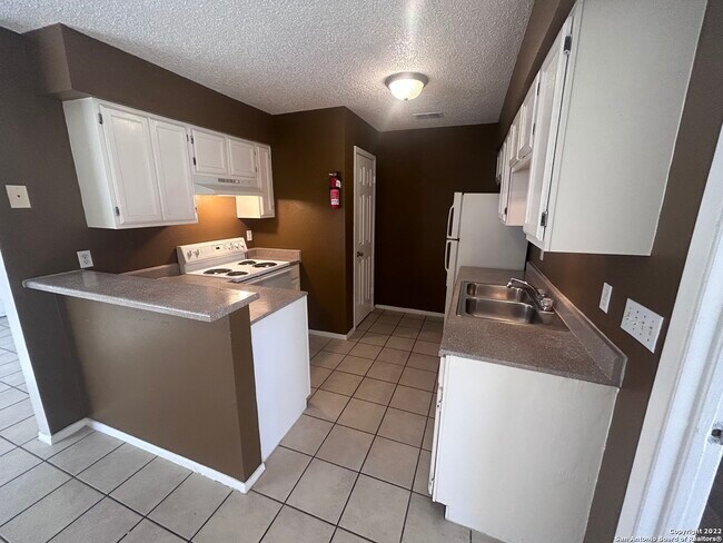 Foto del edificio - 3616 Fairmeadows St