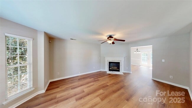 Building Photo - 1838 Chinchester Ln