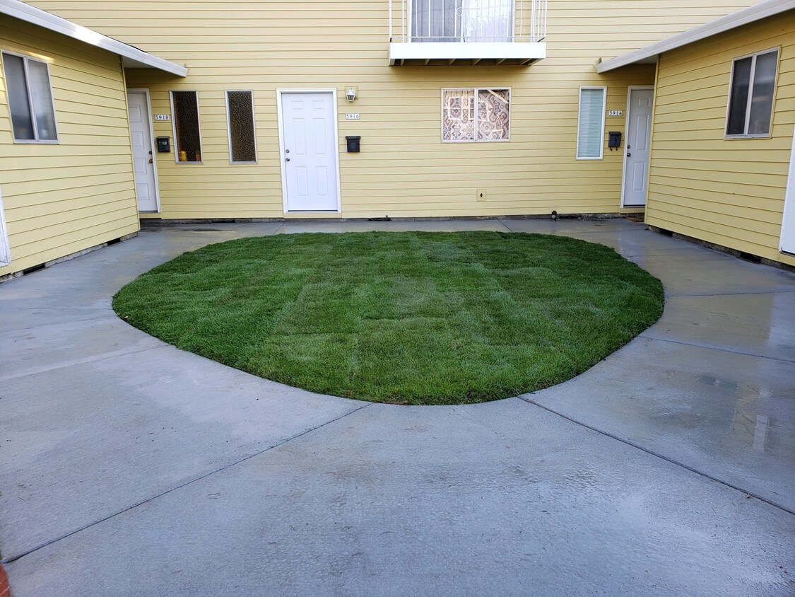 5918 SE Gladstone St Unit 5918, Portland, OR 97206 Condo for Rent in Portland, OR