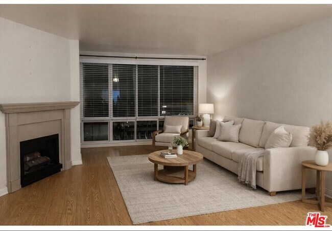 Foto del edificio - 12830 Burbank Blvd