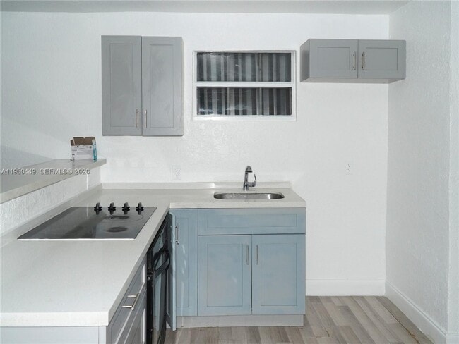 Foto del edificio - 4079 Linda Ln