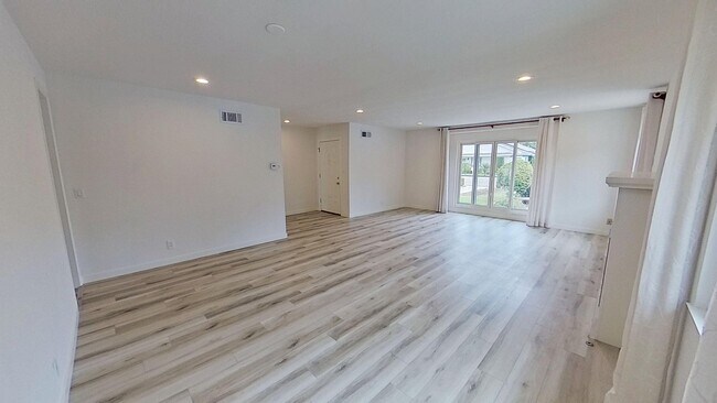 Foto del edificio - 12431 Pleasant Pl