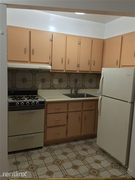 Building Photo - 2124 29th St