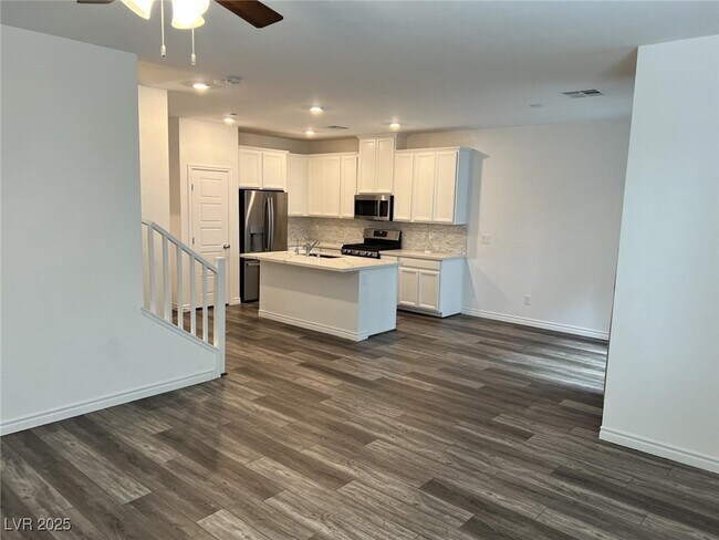 Foto del edificio - 7360 N Decatur Blvd