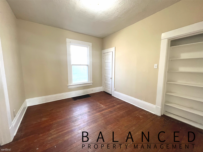 Building Photo - 3 br, 1 bath House - 134 SW Fillmore St Lo...