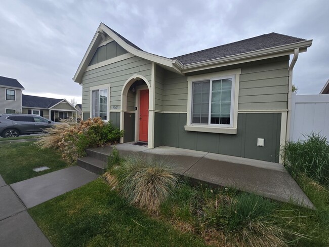 Foto del edificio - 4 bed 2 bath home in Josephine Crossing