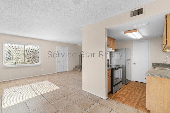Foto del edificio - 1452 N 54th Ln