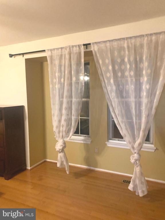 Foto del edificio - 14624 Monmouth Dr