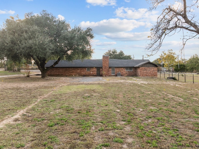 Building Photo - 12112 FM 14