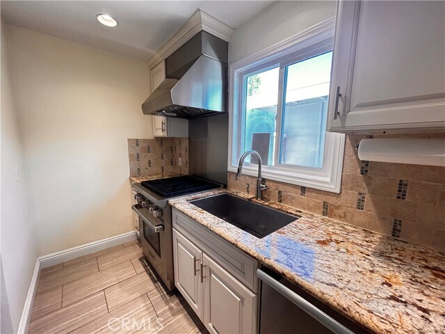 Foto del edificio - 19859 Berkshire Ln