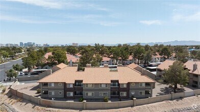 Building Photo - 5038 S Rainbow Blvd