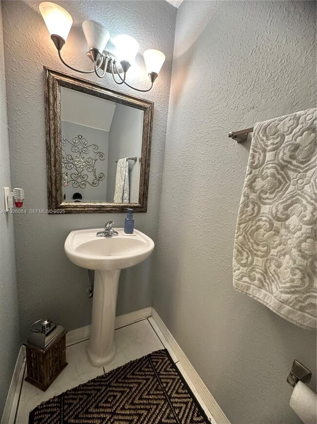 Foto del edificio - 3539 W 76th St