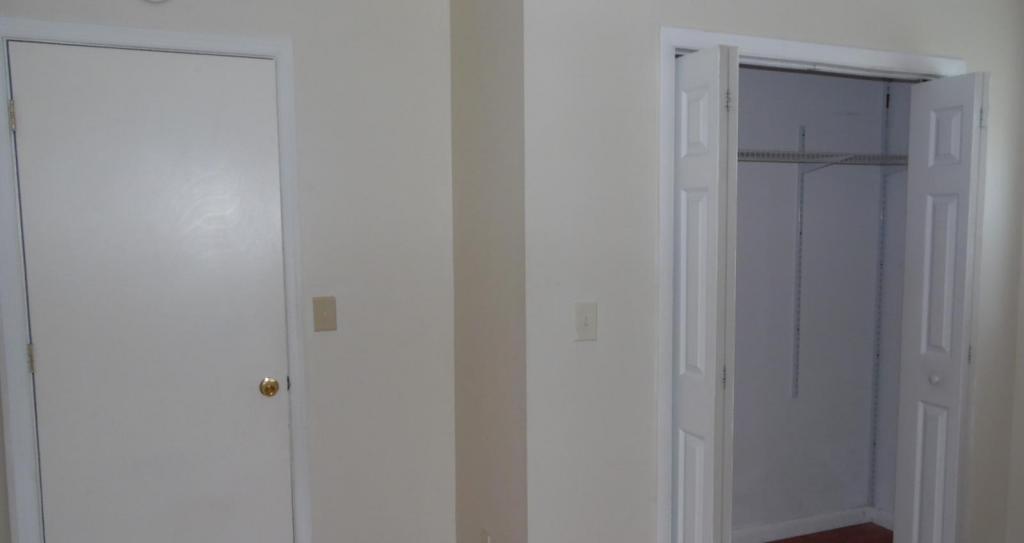 Building Photo - 1337 Cedar Ave