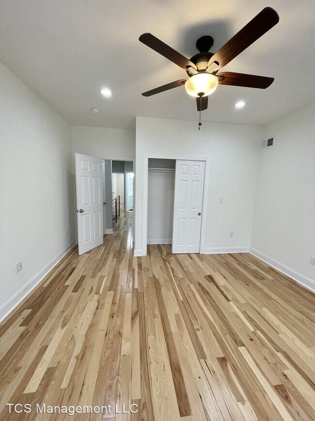 Building Photo - 3 br, 1.5 bath House - 2320 East Cambria S...
