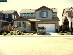 Building Photo - 281 Cinnabar Wy