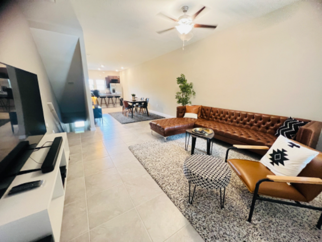 Building Photo - 4420 Tuscan Loon Dr
