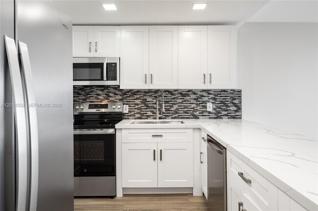 Foto del edificio - 16740 NE 9th Ave