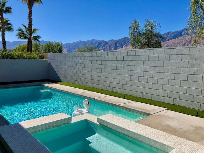 Foto del edificio - 571 Skylar Ln