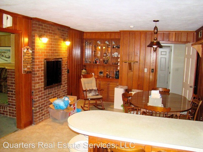 Building Photo - 7137 Styers Ferry Rd