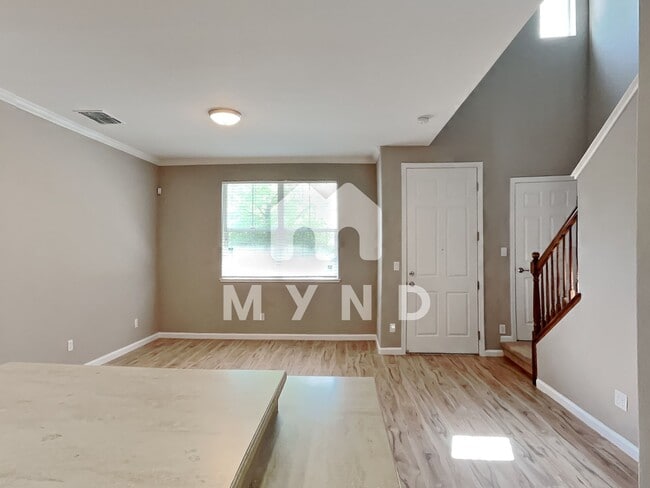 Building Photo - 4473 E Commerce Way