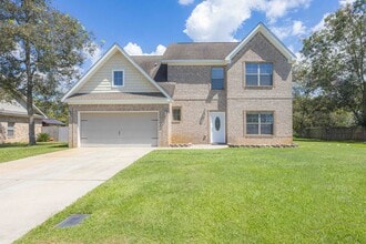 Building Photo - 8808 Bainbridge Dr