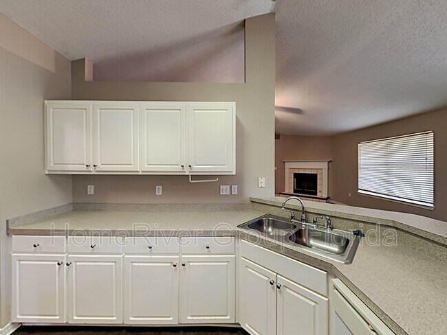 Foto del edificio - 6680 Da Lisa Rd