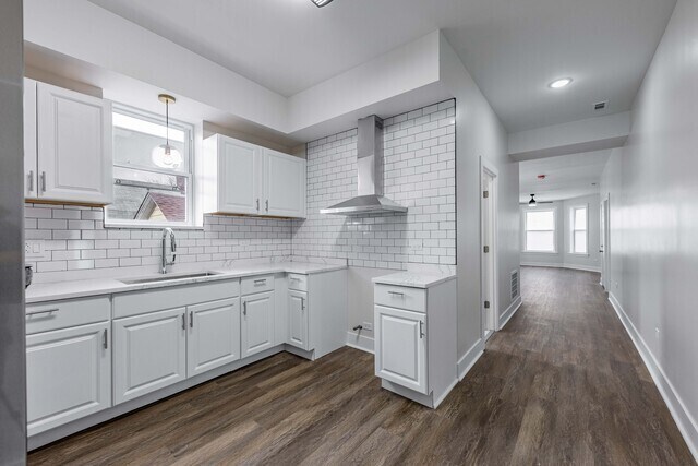 Building Photo - 6527 S Marshfield Ave