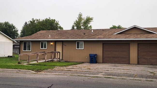 Building Photo - WYO2102