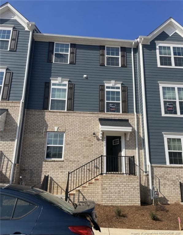 Building Photo - 2132 Autumn Cyprus Ave