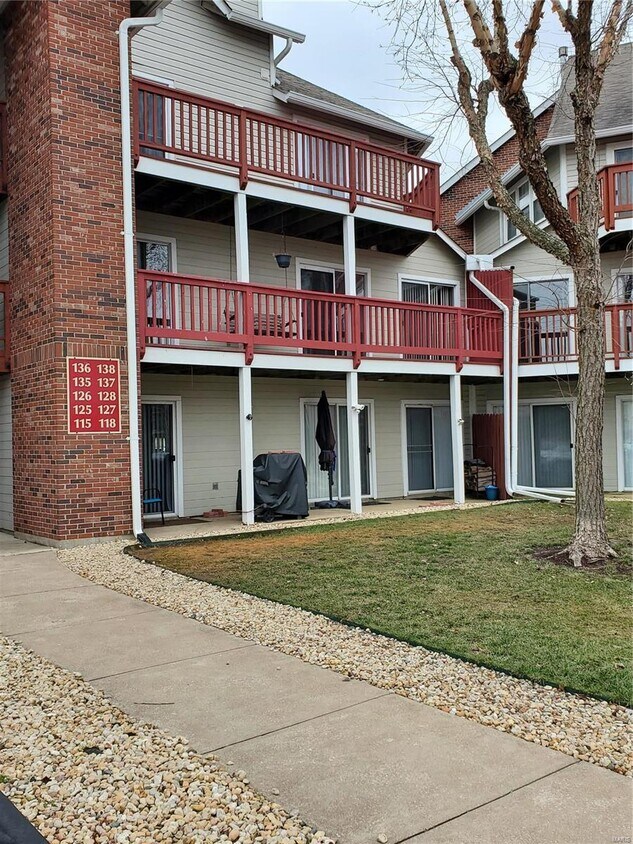 Foto principal - 128 Shirley Ridge Dr