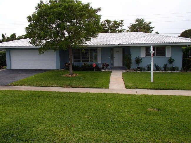 Building Photo - 3799 NE 6th Dr