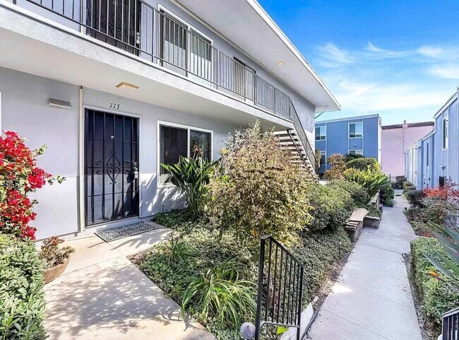Foto del edificio - 4750 Noyes St