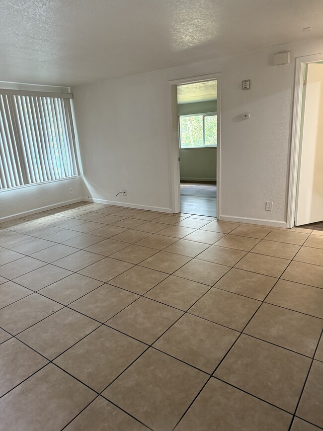 Livingroom - 2018 4th St