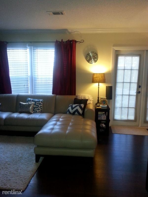 Foto del edificio - 2745 Farmstead Rd