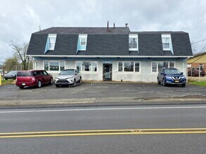 Building Photo - 3395 Brodhead Rd