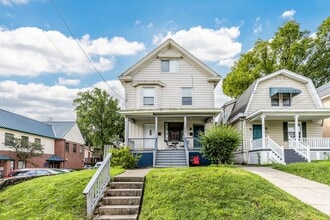 Building Photo - 2639 Observatory Ave
