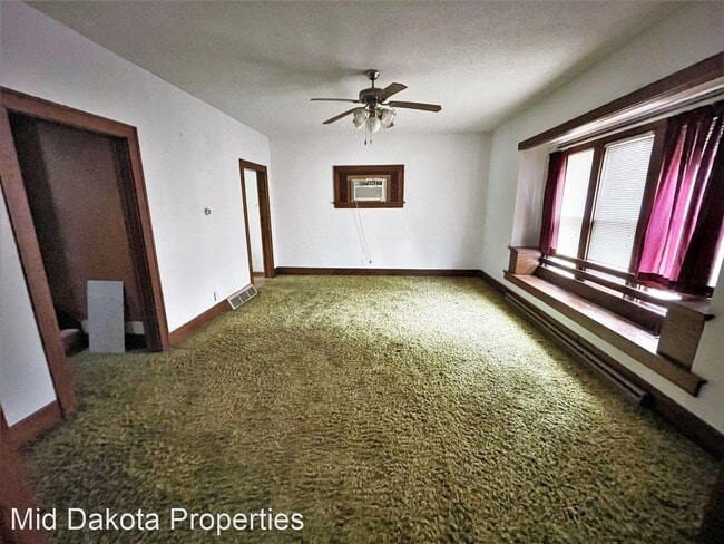 Building Photo - 3 br, 2 bath House - 512 N Edmunds