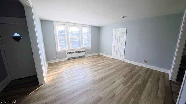 Foto del edificio - 309 Goldsmith Ave