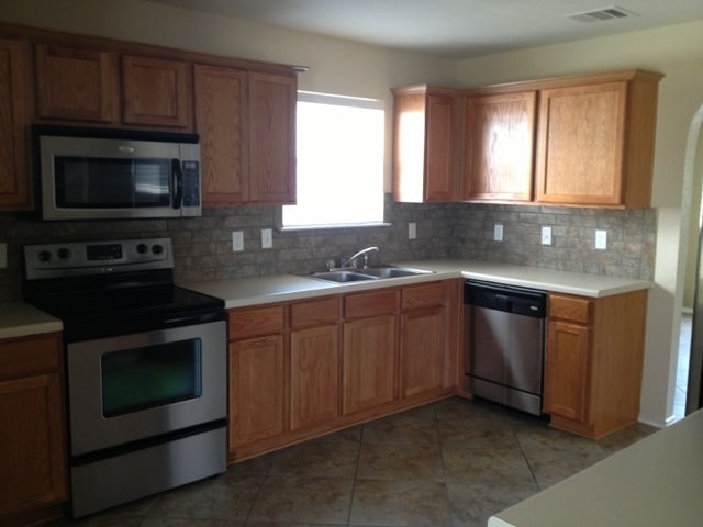 Foto del edificio - 4803 Donegal Bay Ct