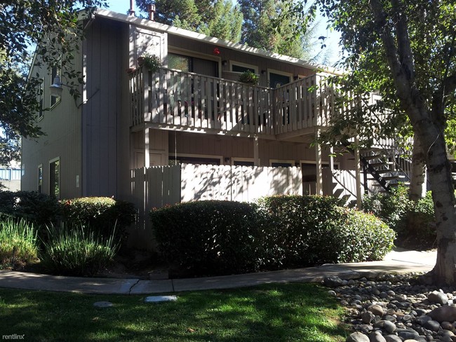 Building Photo - 7456 Sandalwood Dr