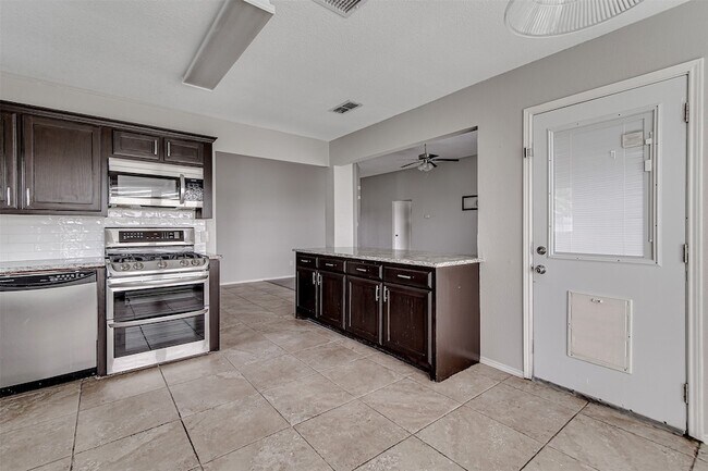 Building Photo - 9512 Carson Ranch Rd