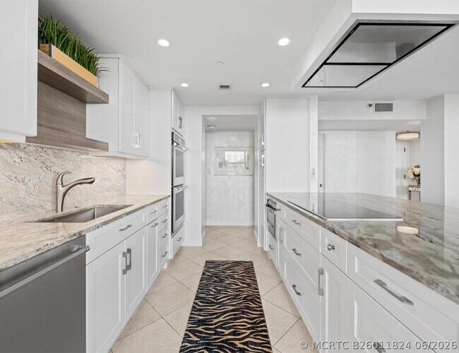 Foto del edificio - 3450 S Ocean Blvd