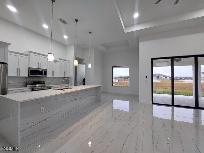 Building Photo - 4011 NW 38th Ln