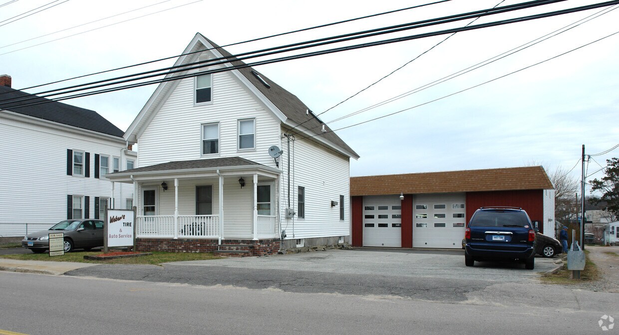 Building Photo - 46 Mechanic St